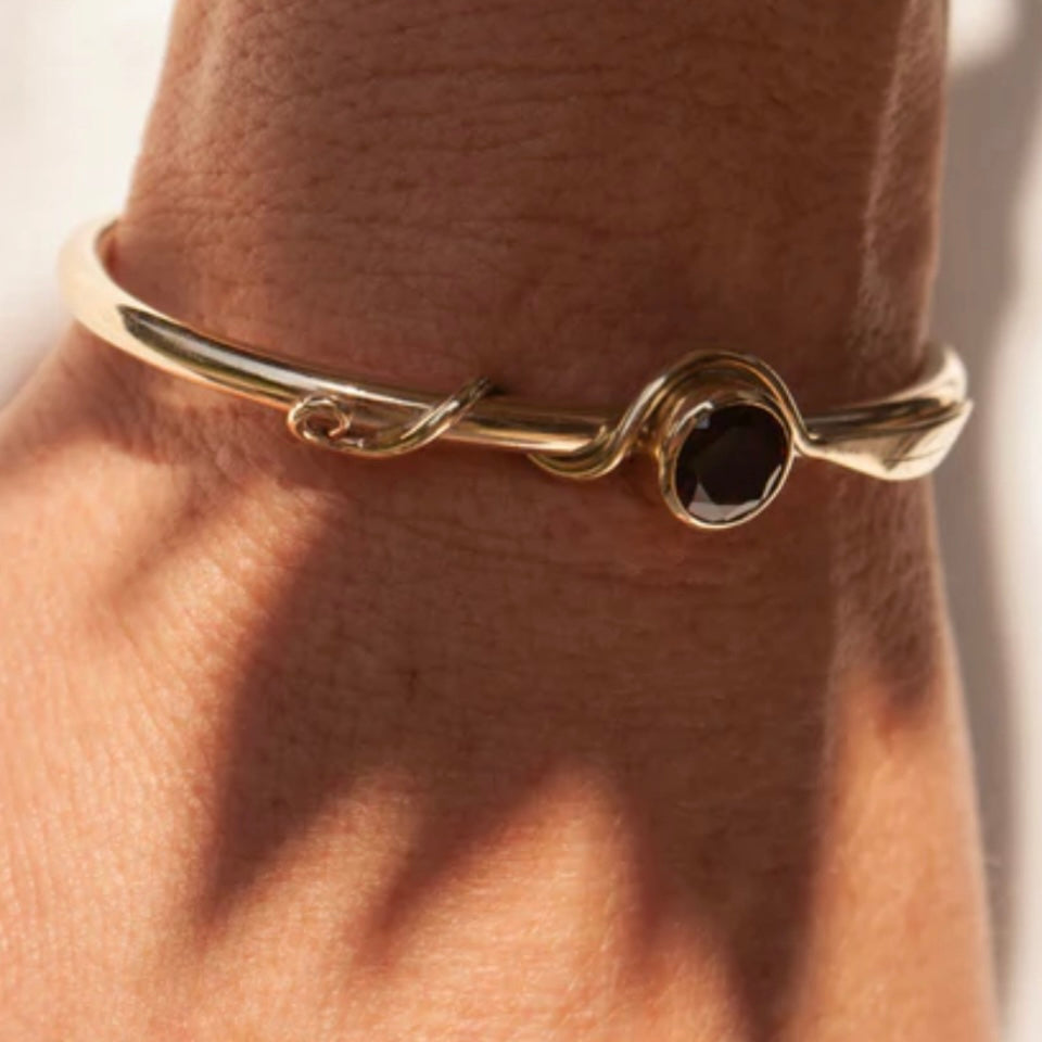 Sara Garnet Leaf Bangle