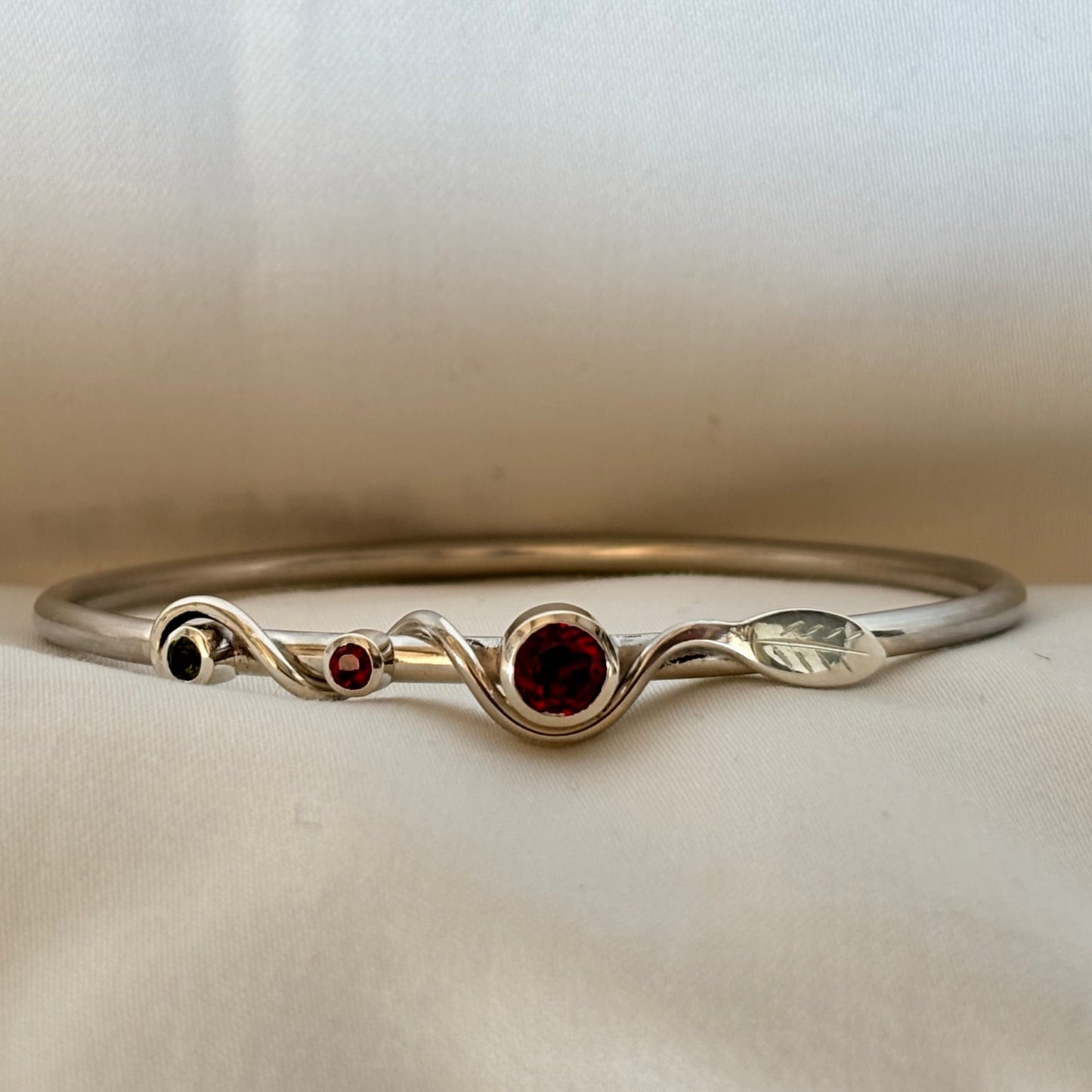 Sara Garnet Leaf Bangle