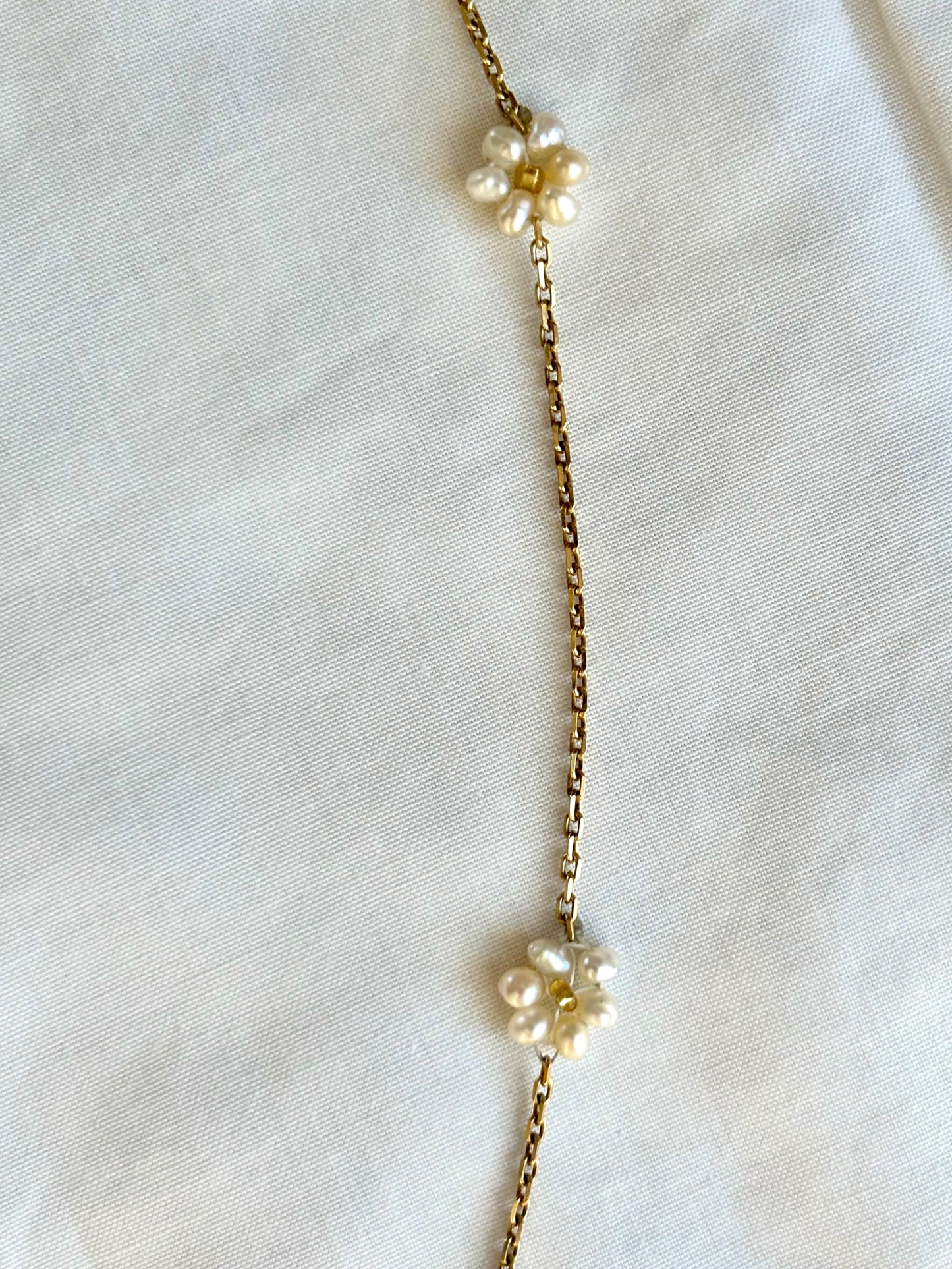 Daisy Pearl Necklace