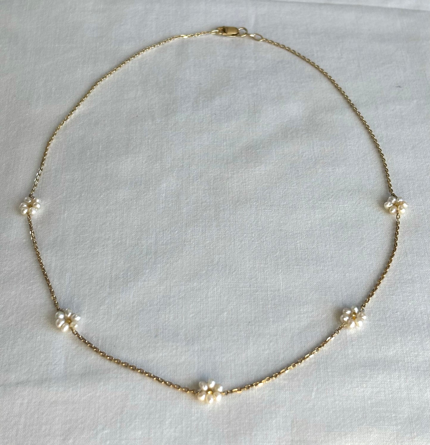 Daisy Pearl Necklace